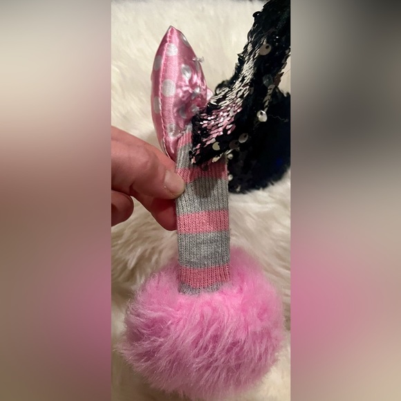 Disney Minnie Mouse Ears Bow Fur Earmuffs 🎀 Flip Reversible Sequins ✨ Girls OS - Picture 3 of 9